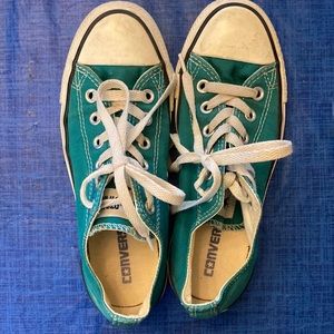 Teal converse